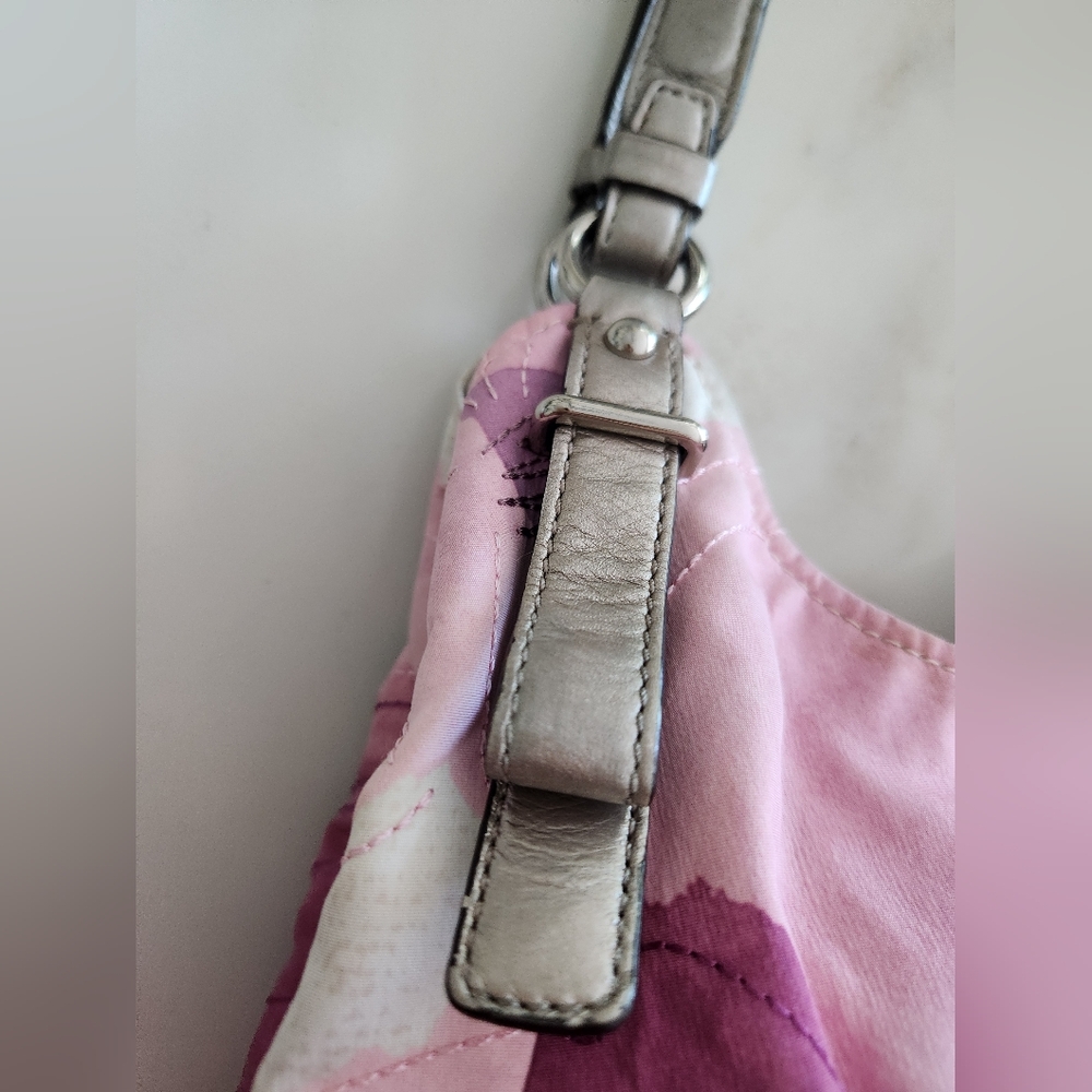 Coach Madison Maggie Hobo Satchel With Stunning Colors. Beautiful Florals! - Picture 8 of 15